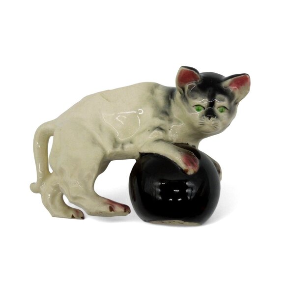 CERAMIC CAT Planter Figurine Black and White Playing Ball Japan Vintage 6" - Picture 1 of 10